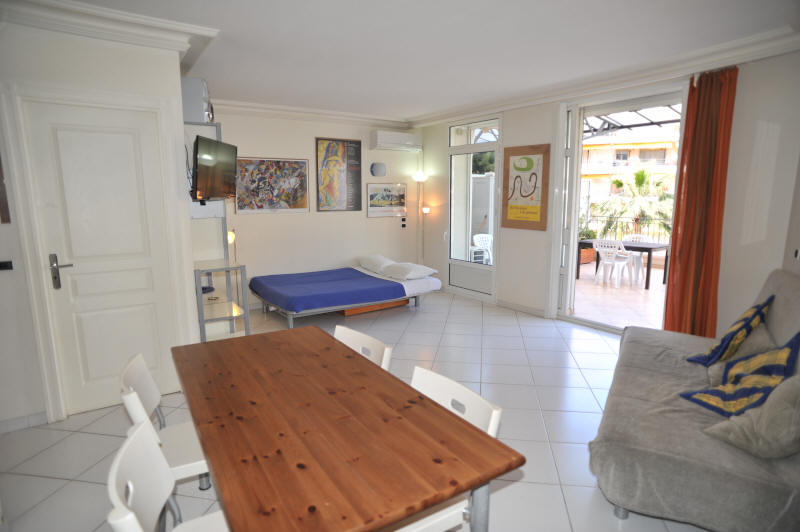Cannes Rentals, Ref 389, John and John Real Estate, Cannes, France